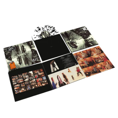 Ash - 1977 (Limited Black & White Splatter Coloured Vinyl) - Image 2