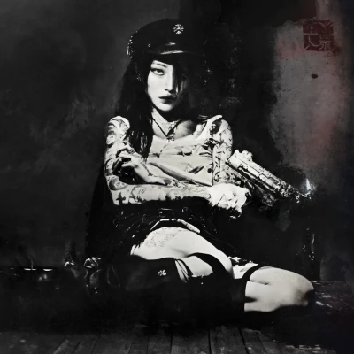 Yeule - Evangelic Girl Is A Gun (Red Marble Coloured Vinyl) - Image 2